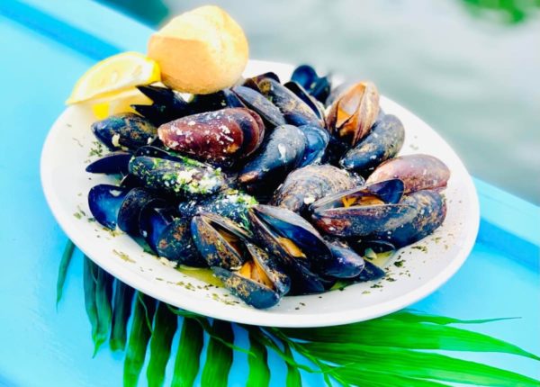 plate of mussels