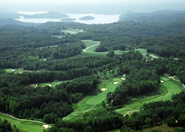 aerial view of dale hollow golf course